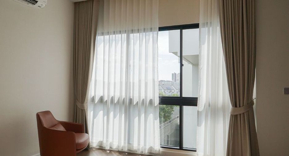 For rent and for sale 4 bedrooms house in Bang Kapi, Bangkok