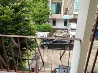 For rent 3 bedrooms townhouse in Mueang Pathum Thani, Pathum Thani