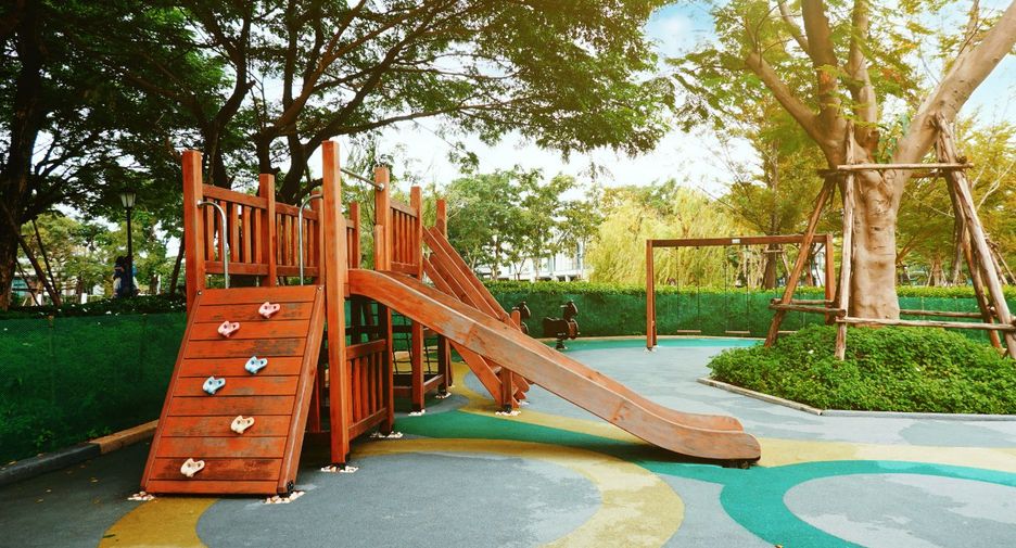 For sale 4 bedrooms house in Phasi Charoen, Bangkok