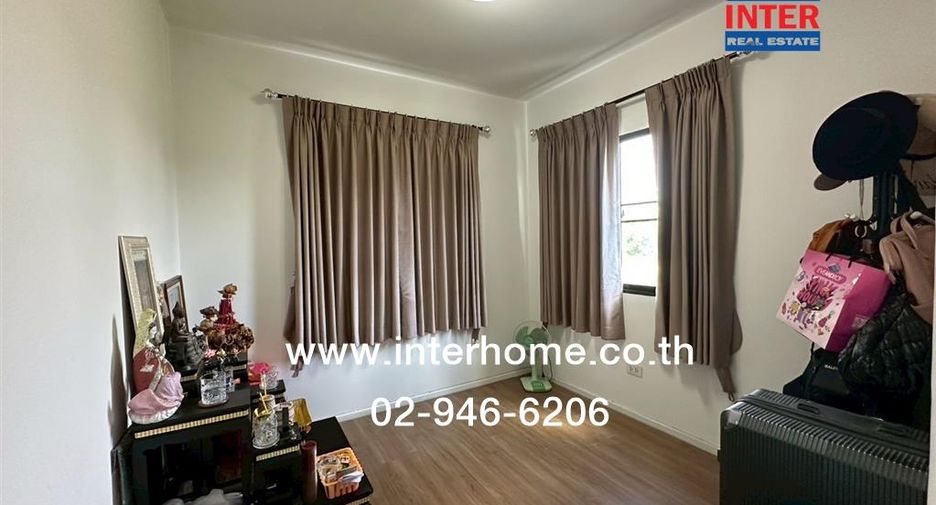 For rent and for sale 3 bedrooms townhouse in Khlong Sam Wa, Bangkok