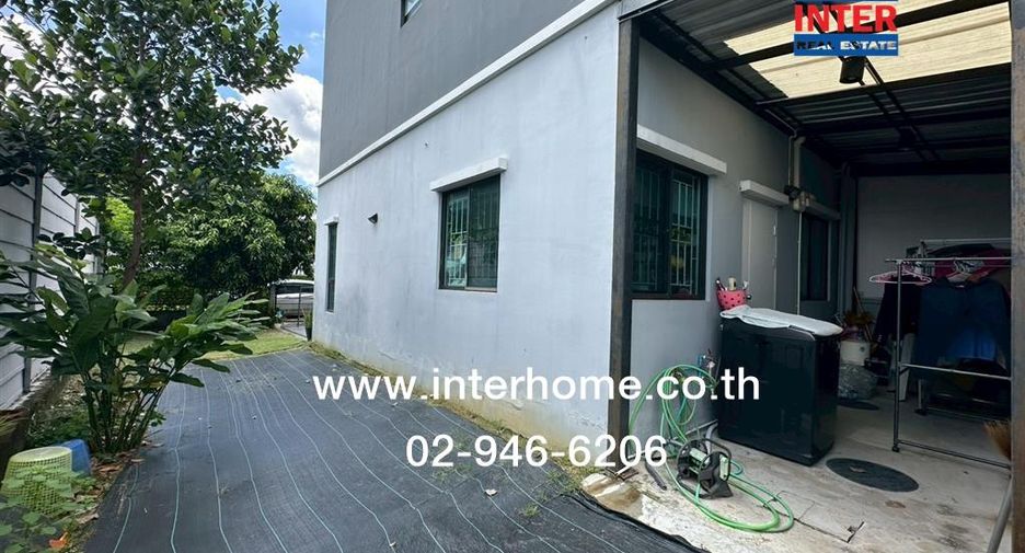 For rent and for sale 3 bedrooms townhouse in Khlong Sam Wa, Bangkok