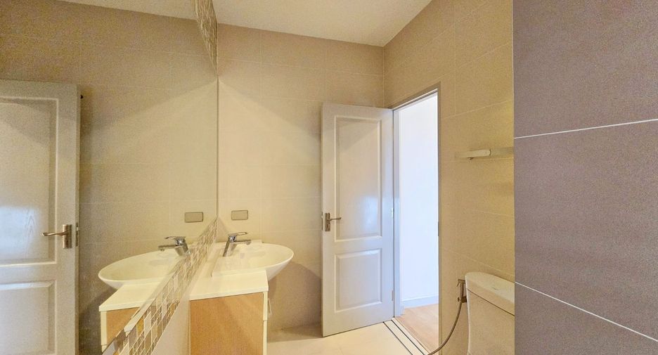 For sale 4 bedrooms house in Bang Bon, Bangkok