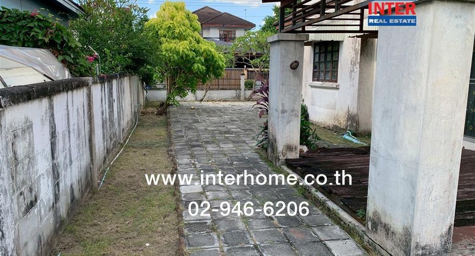 Haus zum Kauf mit 4 Zimmer in Khlong Sam Wa, Bangkok
