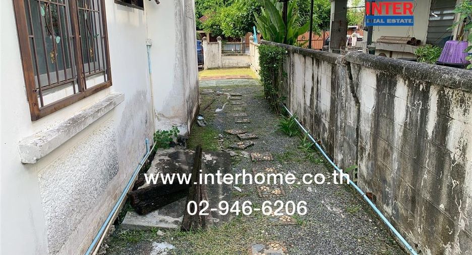 Haus zum Kauf mit 4 Zimmer in Khlong Sam Wa, Bangkok