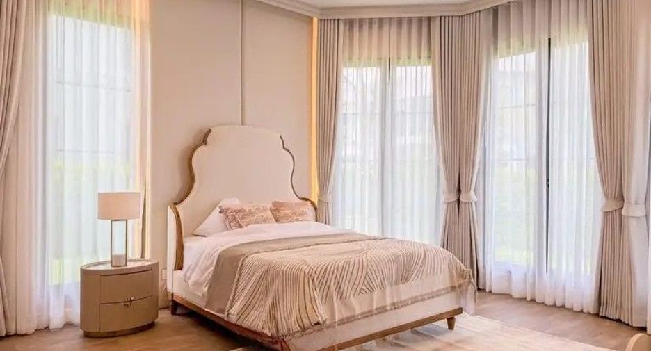 For sale 4 bedrooms house in Bang Kapi, Bangkok