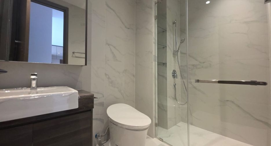 For sale 2 bedrooms condo in Sathon, Bangkok
