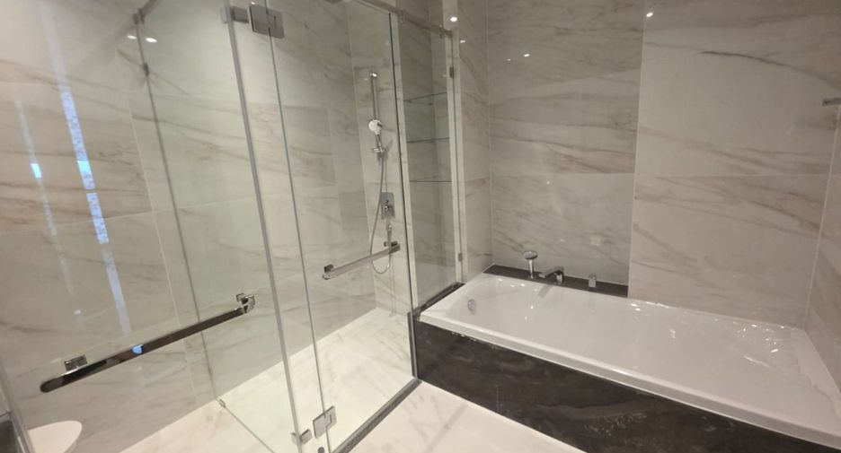 For sale 2 bedrooms condo in Sathon, Bangkok