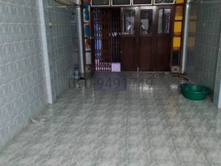 For rent 2 bedrooms townhouse in Yan Nawa, Bangkok