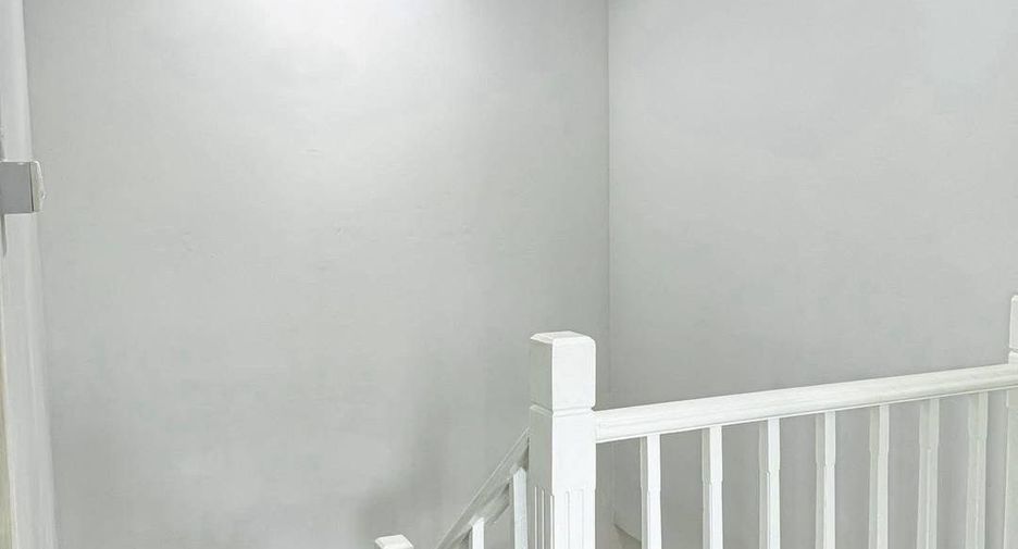 À vendre 4 chambres maison à Bang Bua Thong, Nonthaburi