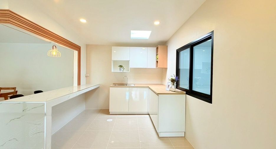 À vendre 4 chambres maison à Bang Bua Thong, Nonthaburi