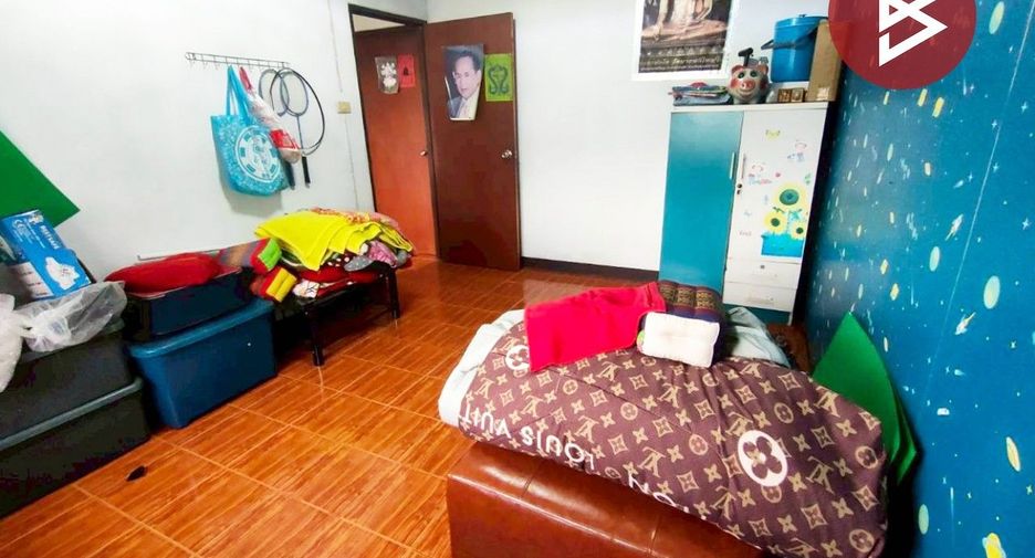 Casa adosada en venta de 2 habitaciones en Mueang Samut Prakan, Samut Prakan