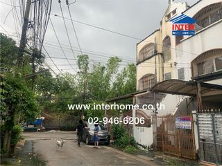 Casa adosada en venta de 3 habitaciones en Khan Na Yao, Bangkok