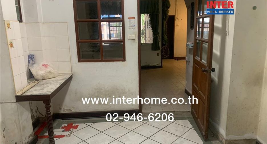 Reihenhaus zum Kauf mit 3 Zimmer in Khan Na Yao, Bangkok