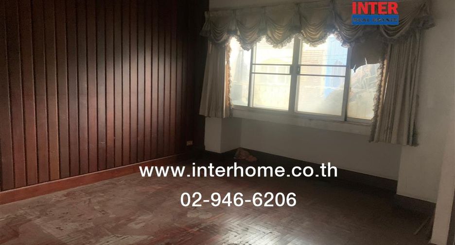Reihenhaus zum Kauf mit 3 Zimmer in Khan Na Yao, Bangkok