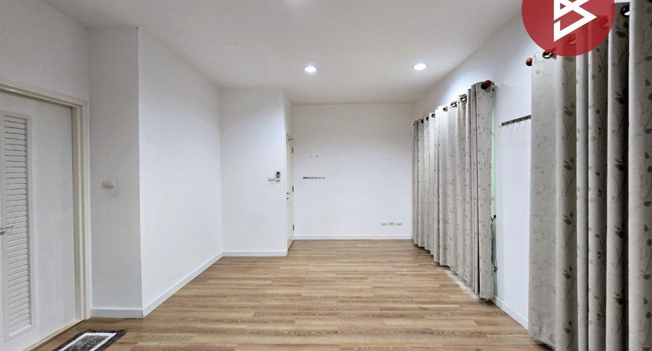 Casa en venta de 5 habitaciones en Bang Bua Thong, Nonthaburi