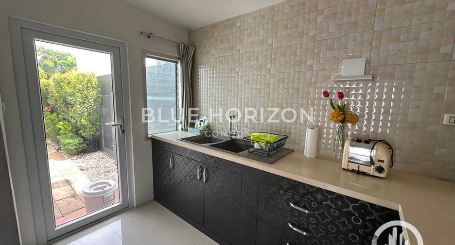 For sale 3 bedrooms house in Bang Lamung, Chonburi
