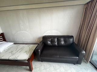 出租 和 出售 1 卧室 公寓 在 Mueang Rayong, Rayong