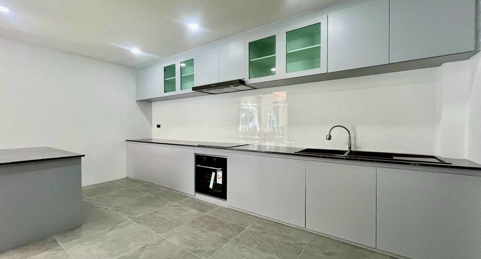 Продажа 3 спальни дом в Банг Ламунг, Чонбури