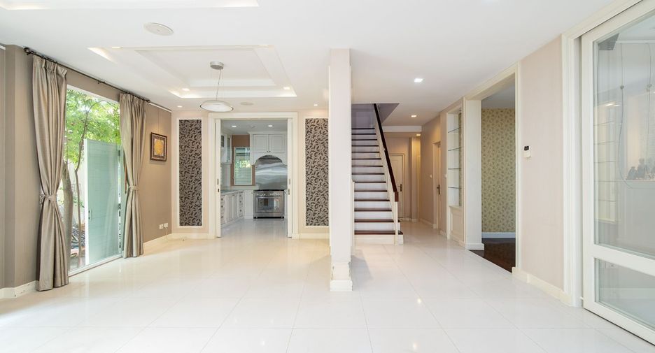 Haus zum Kauf mit 3 Zimmer in Pak Kret, Nonthaburi