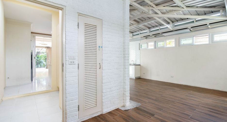 Haus zum Kauf mit 3 Zimmer in Pak Kret, Nonthaburi