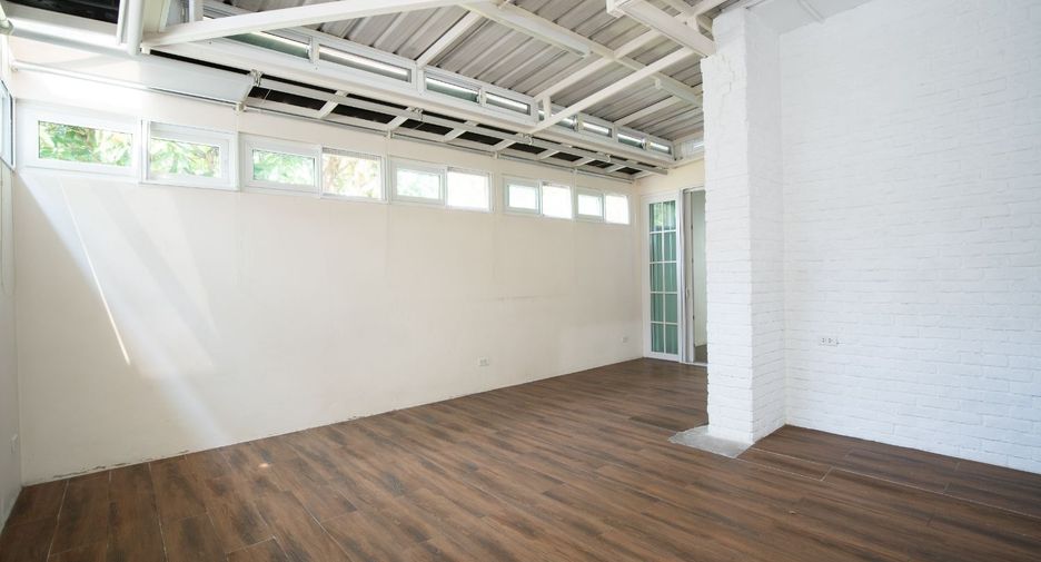 Haus zum Kauf mit 3 Zimmer in Pak Kret, Nonthaburi
