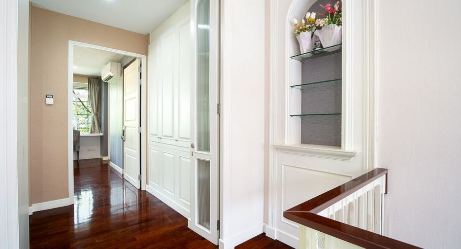 Haus zum Kauf mit 3 Zimmer in Pak Kret, Nonthaburi