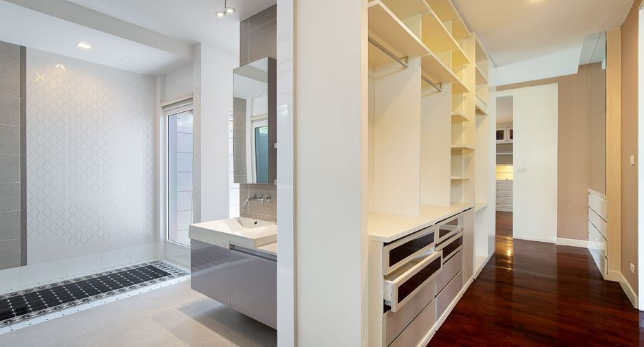 Haus zum Kauf mit 3 Zimmer in Pak Kret, Nonthaburi