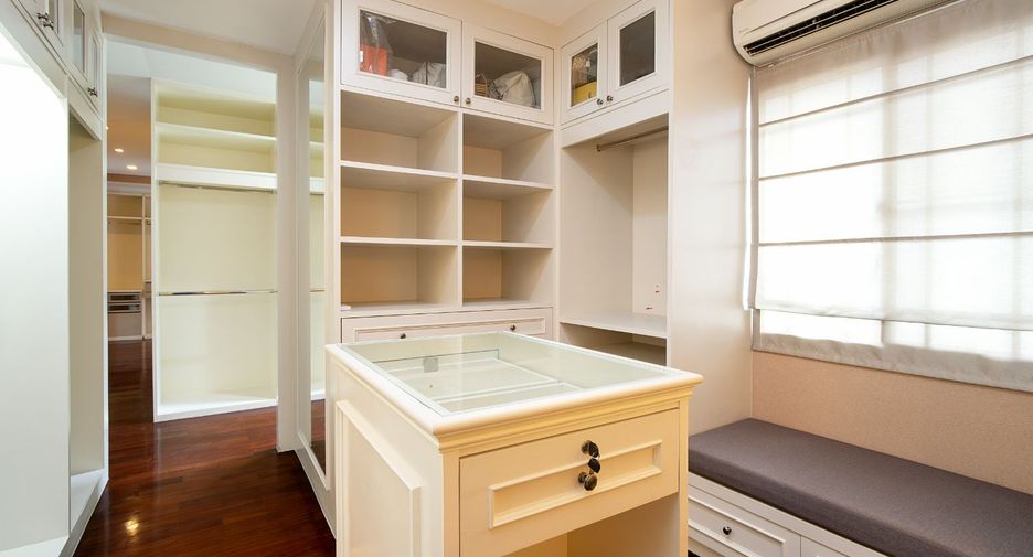 Haus zum Kauf mit 3 Zimmer in Pak Kret, Nonthaburi