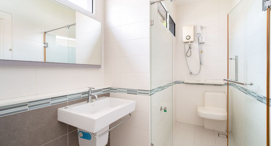 Haus zum Kauf mit 3 Zimmer in Pak Kret, Nonthaburi