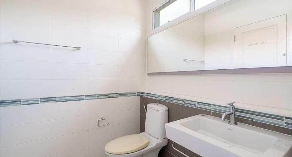 Haus zum Kauf mit 3 Zimmer in Pak Kret, Nonthaburi