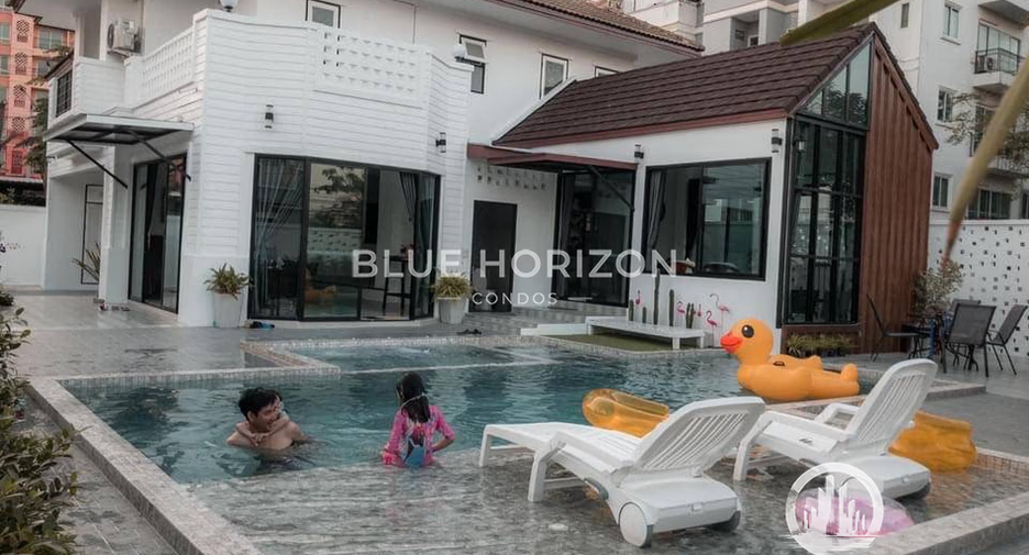 Villa en alquiler de 4 habitaciones en Bang Lamung, Chonburi