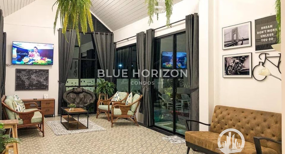 Villa en alquiler de 4 habitaciones en Bang Lamung, Chonburi
