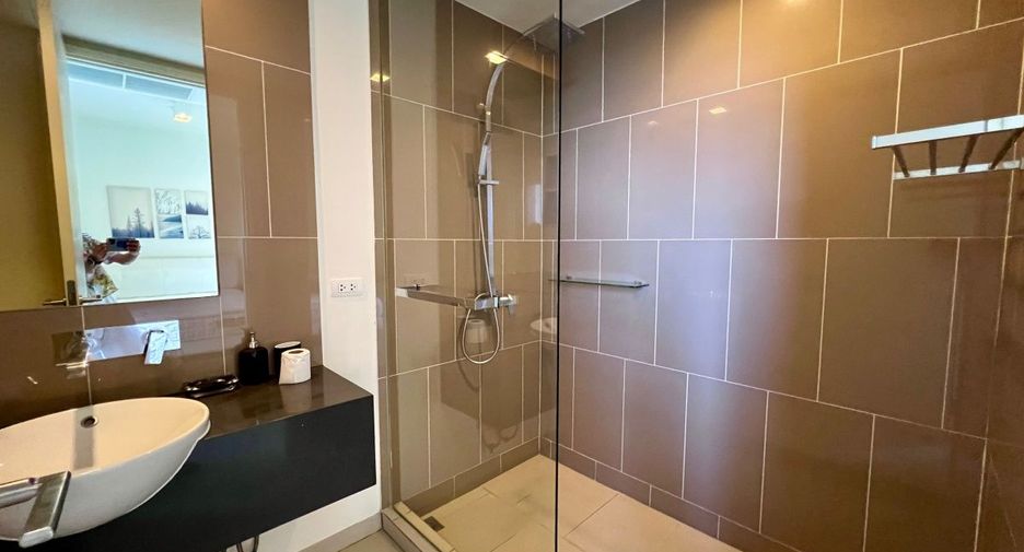 For rent 2 bedrooms condo in Bang Lamung, Chonburi