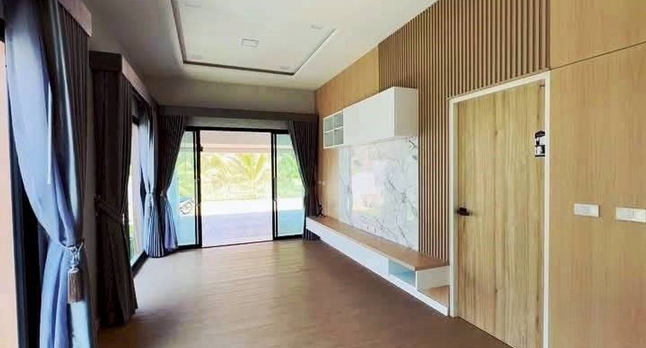 出售 3 卧室 独立屋 在 Ban Rai, Uthai Thani