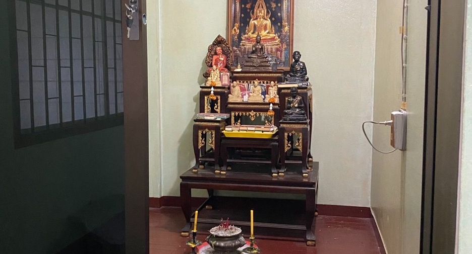 Casa adosada en venta de 3 habitaciones en Mueang Samut Prakan, Samut Prakan