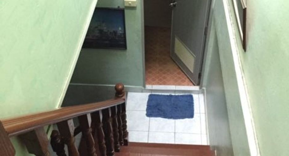 Casa adosada en venta de 3 habitaciones en Mueang Samut Prakan, Samut Prakan