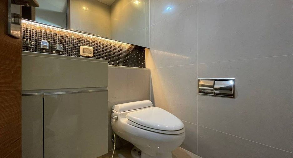 Wohnung zur Miete und zum Kauf mit 2 Zimmer in Sathon, Bangkok