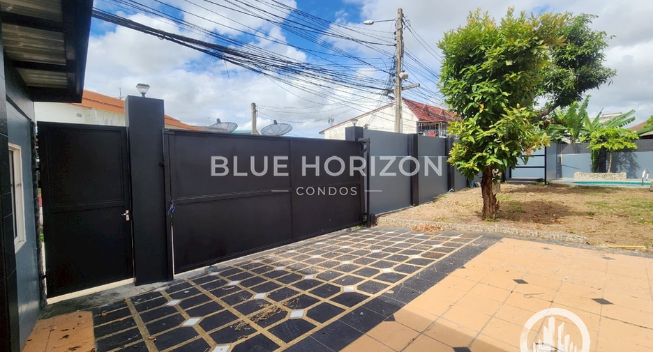出售 2 卧室 独立屋 在 Bang Lamung, Chon Buri