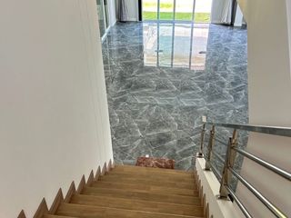 Аренда 4 спальни дом в Сан Кампаенг, Чианг Маи