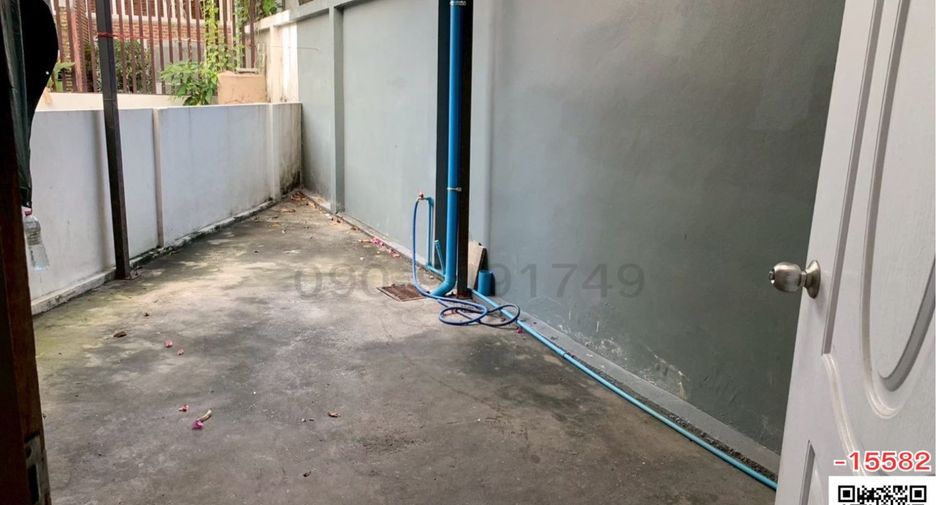 For rent 1 bed retail Space in Lat Phrao, Bangkok