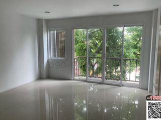 For rent 1 bed retail Space in Lat Phrao, Bangkok