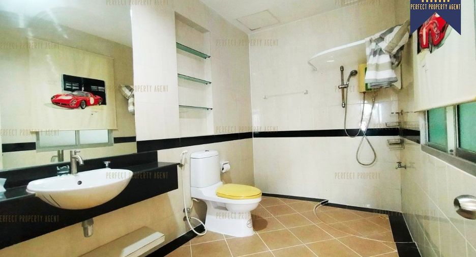 出租 和 出售 3 卧室 联排别墅 在 Bang Phli, Samut Prakan