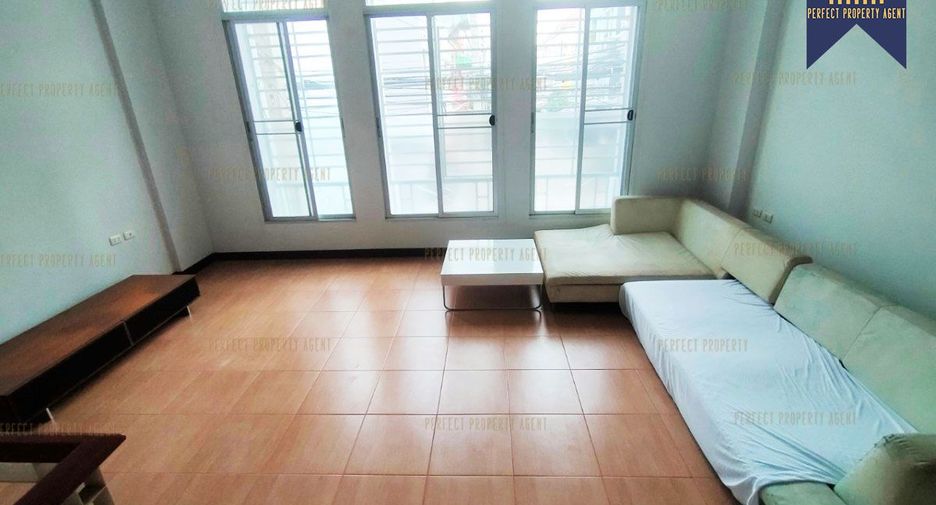 出租 和 出售 3 卧室 联排别墅 在 Bang Phli, Samut Prakan