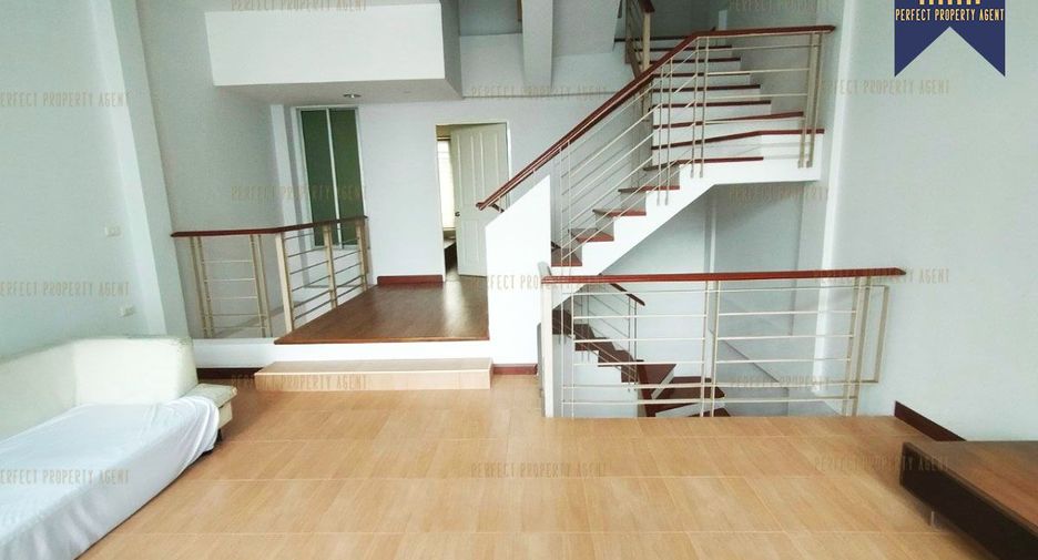 出租 和 出售 3 卧室 联排别墅 在 Bang Phli, Samut Prakan