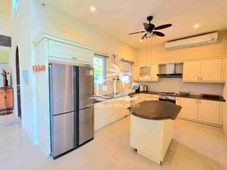 Haus zur Miete mit 3 Zimmer in Bang Lamung, Chonburi