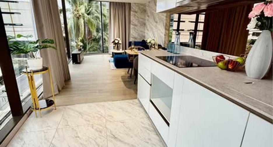 For rent 2 bedrooms condo in Khlong Toei, Bangkok