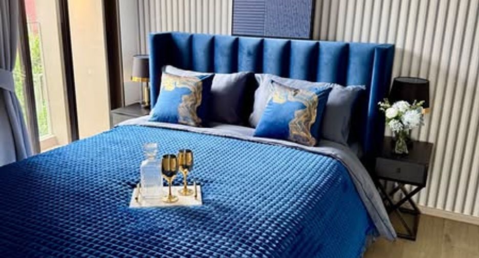 For rent 2 bedrooms condo in Khlong Toei, Bangkok