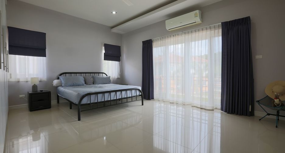 For rent 4 bedrooms house in East Pattaya, Pattaya