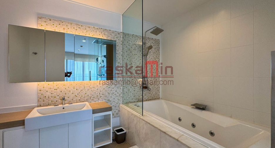 For rent and for sale 3 bedrooms condo in North Pattaya, Pattaya