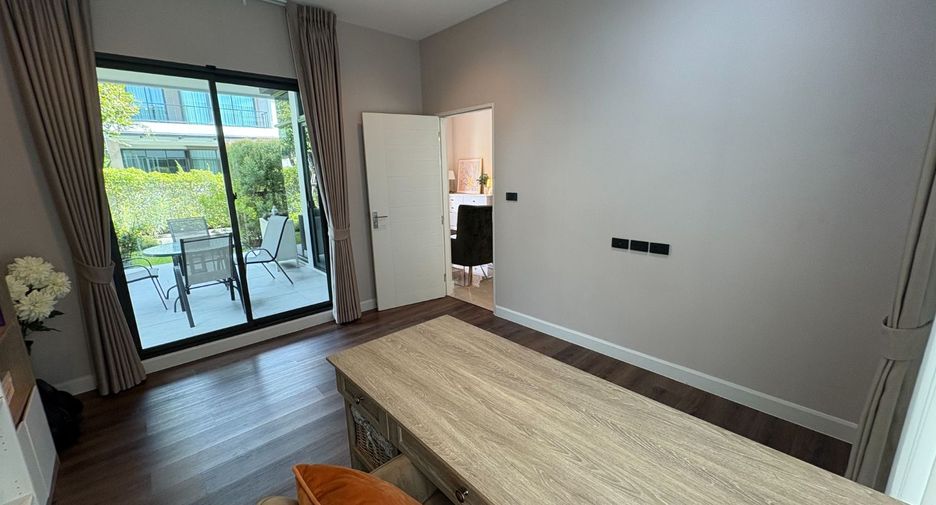 For sale 5 bedrooms house in Pak Kret, Nonthaburi